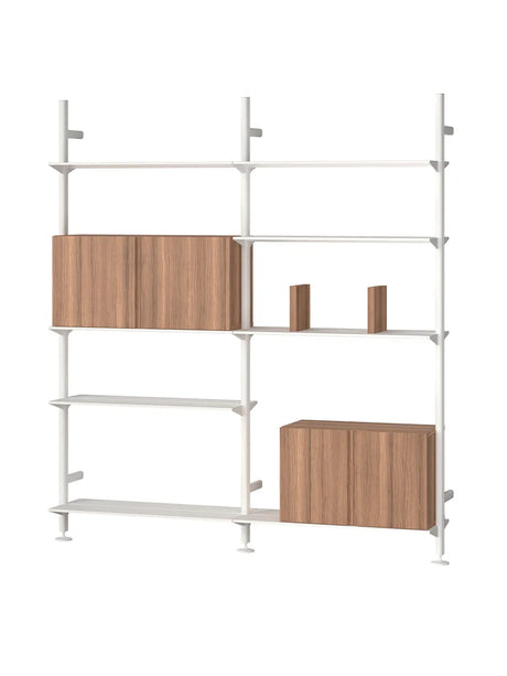 Pira G2 Golv-till-vägg-hyllsystem Bundle D från String - Svart - Valnöt - Jacobsen Plus