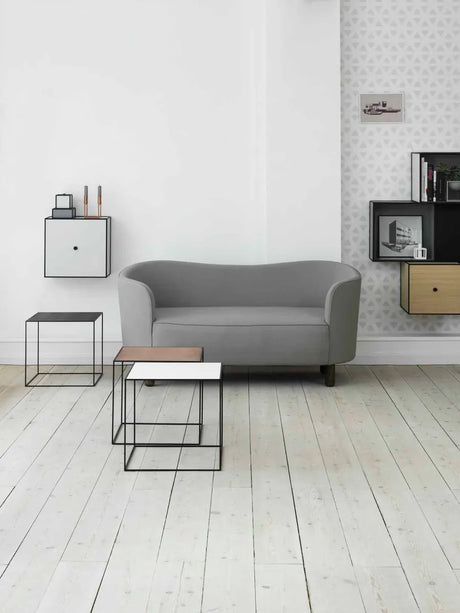 Mingle Soffa från Audo Copenhagen - Natural Oak - Sheepskin Moonlight - Jacobsen Plus
