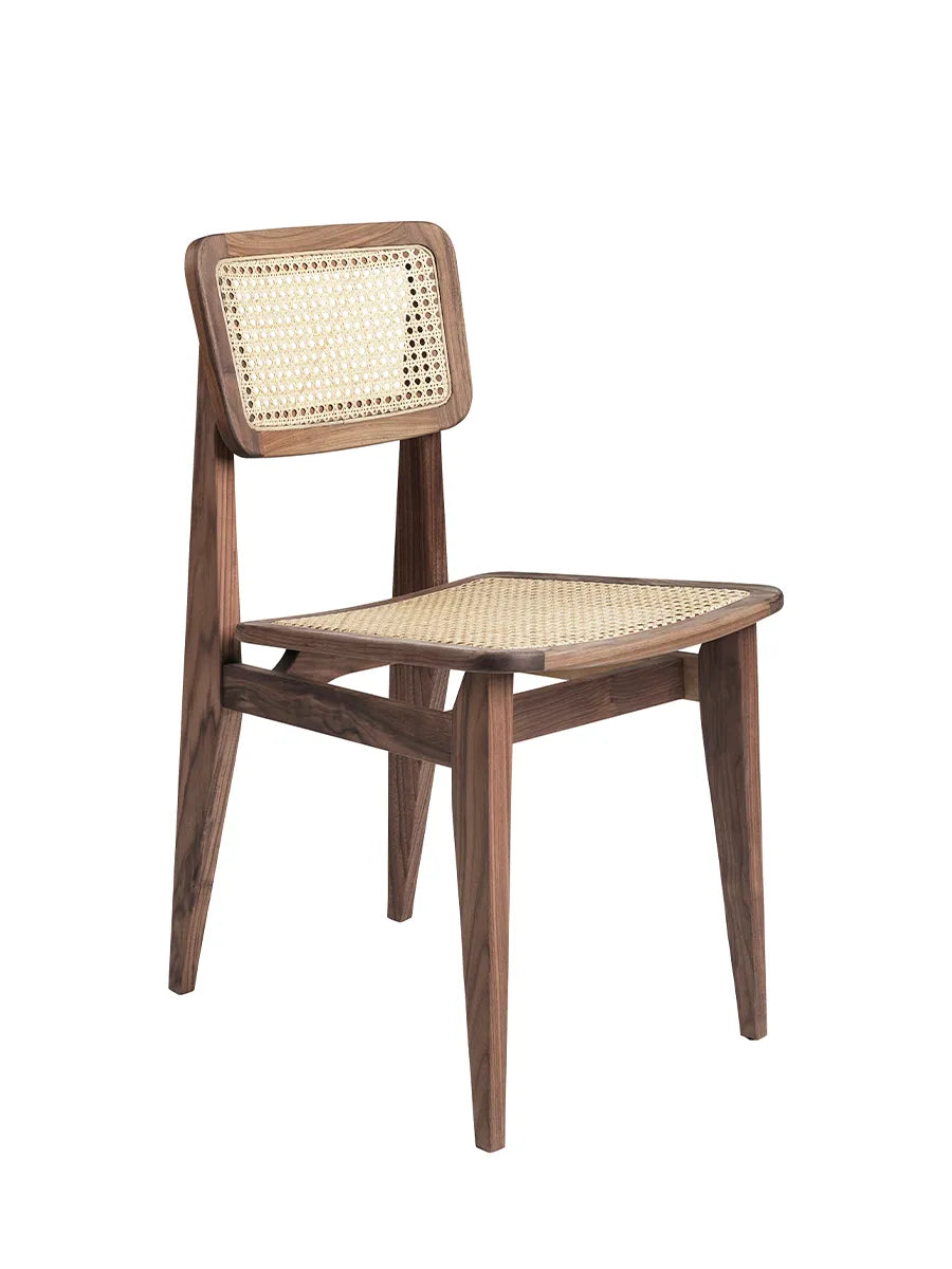 C-Chair American Walnut Oiled från GUBI - 1 - Jacobsen Plus