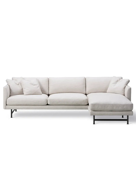 Calmo 3-sits Soffa med schäslong, sunniva 717 från Fredericia Furniture - Jacobsen Plus
