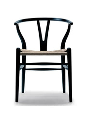 Y-stol CH24, svart bok av Hans J. Wegner