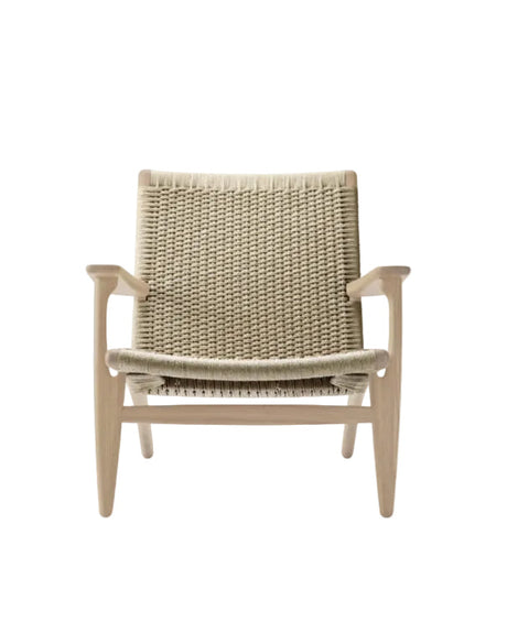 CH25 Loungestol, vitoljad ek av Hans J. Wegner - Jacobsen Plus