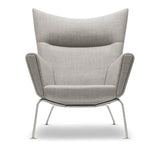 CH445 Wing Chair av Hans J. Wegner - Textil: Mood 1101 - Jacobsen Plus