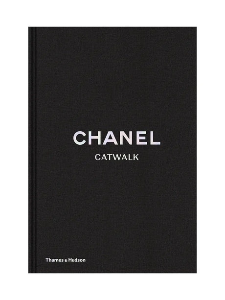 Chanel Catwalk bok från New Mags - Jacobsen Plus