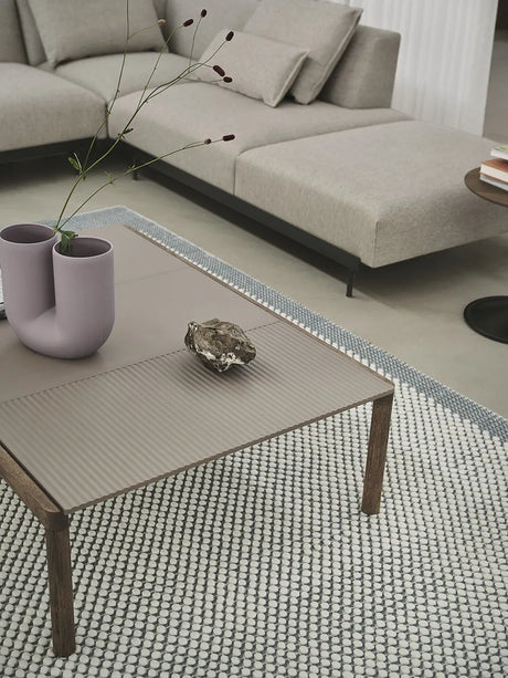 Couple soffbord, 120 x 84 cm från Muuto - Pale Blue - Dark Oiled Oak / Plain - Jacobsen Plus