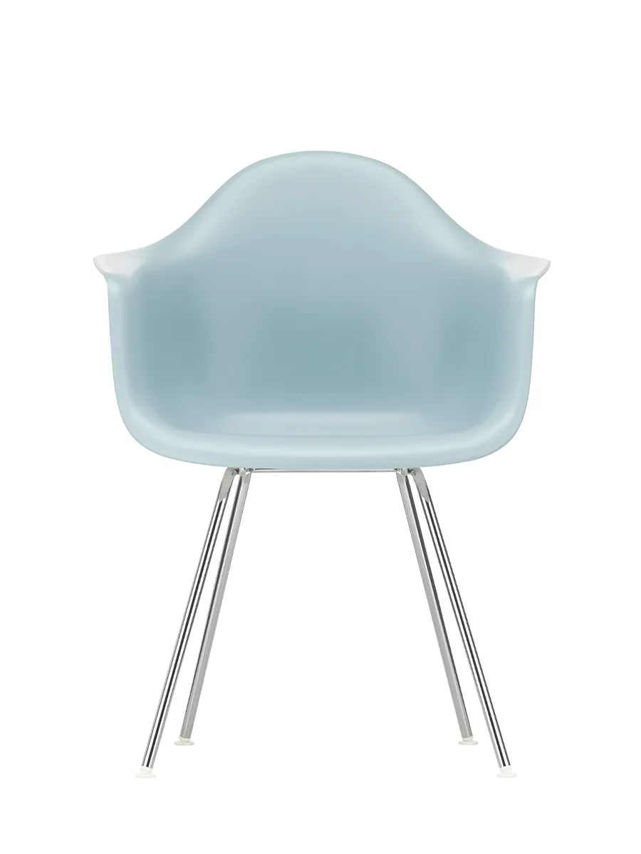 Eames Plastic Armchair DAX, förkromad från Vitra - 1 - Jacobsen Plus
