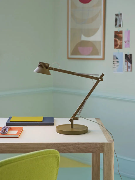 Dedicate S2 Bordslampa från Muuto - Black - Jacobsen Plus