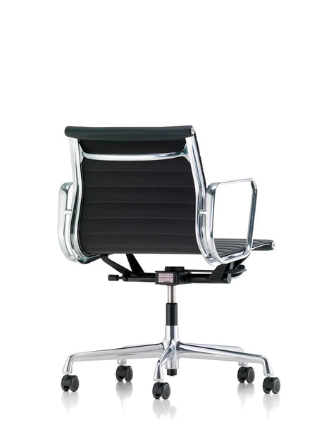Aluminium Chair EA 117 Kontorsstol, svart läder från Vitra - 3 - Jacobsen Plus