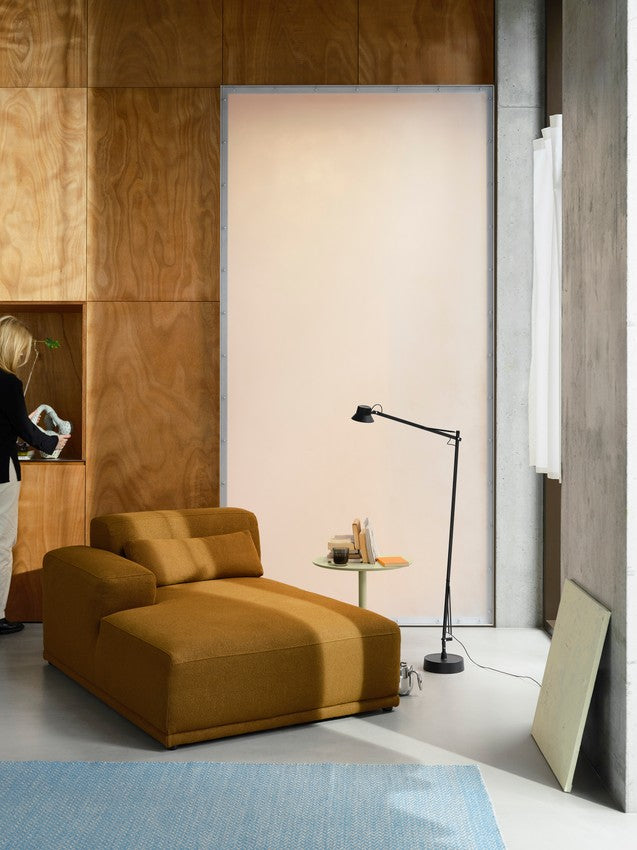 Dedicate golvlampa, 112 cm från Muuto - 3 - Jacobsen Plus