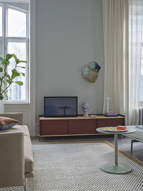 Soft sidobord, Ø48/H40 från Muuto - Beige Green Laminat - Jacobsen Plus