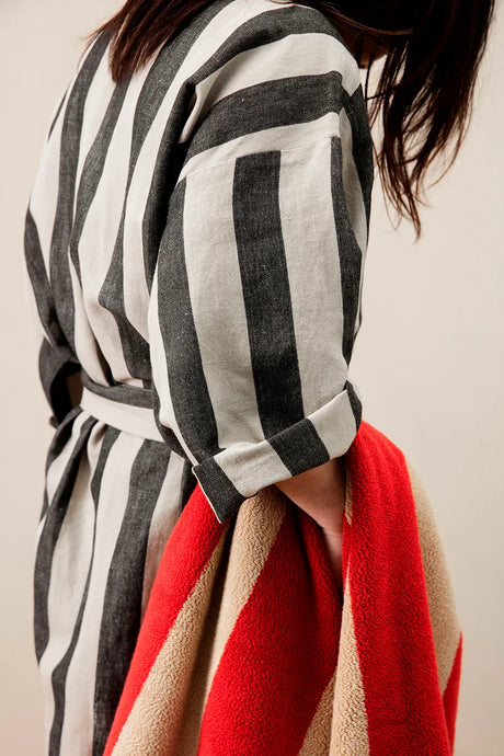 Field Robe, sand/svart från Ferm Living - 5 - Jacobsen Plus