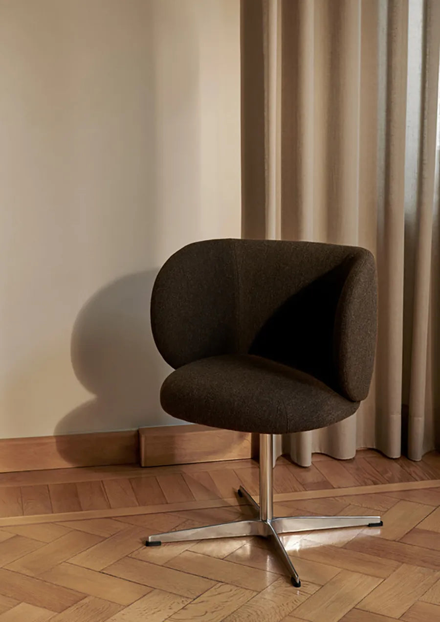 Rico Matstol, swivel från Ferm Living