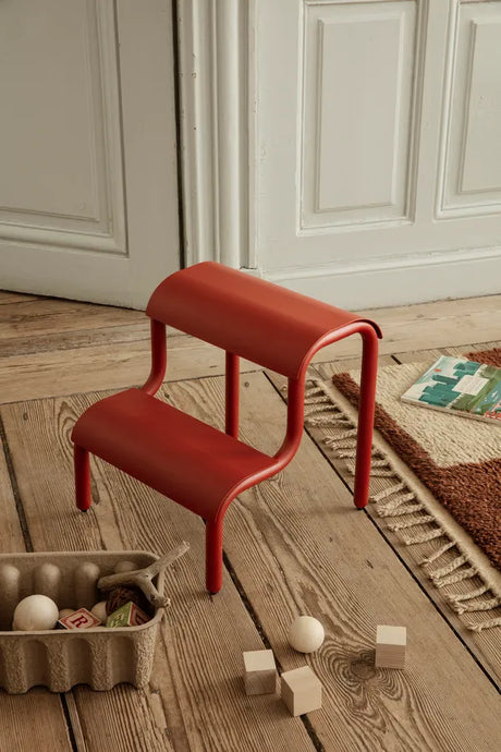 Up Step Stool från Ferm Living - Black - Jacobsen Plus