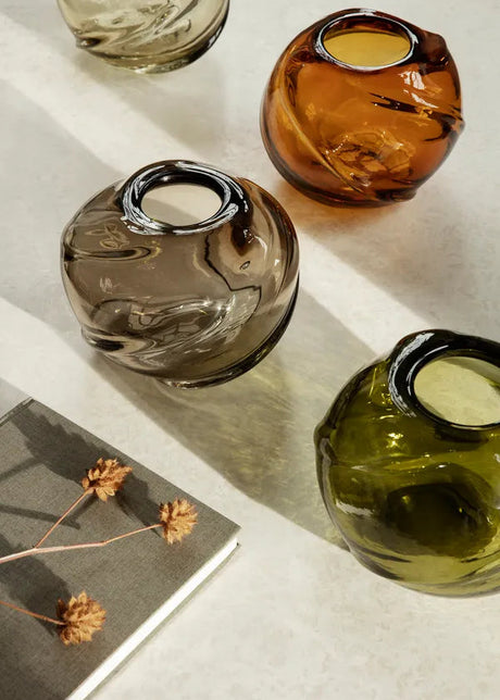 Water Swirl vase, Round från Ferm Living - Moss green - Jacobsen Plus
