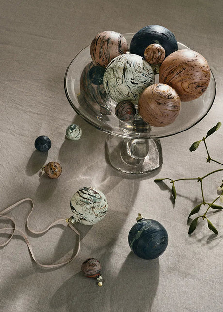Marble Julgranskulor, M, set om 4 st. från Ferm Living - 2 - Jacobsen Plus