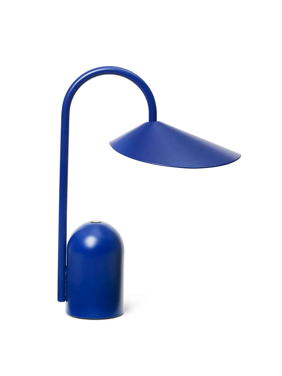 Arum Bärbar bordslampa från Ferm Living
