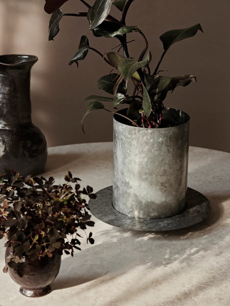 Auran Kruka, galvaniserad från Ferm Living - Small - Jacobsen Plus