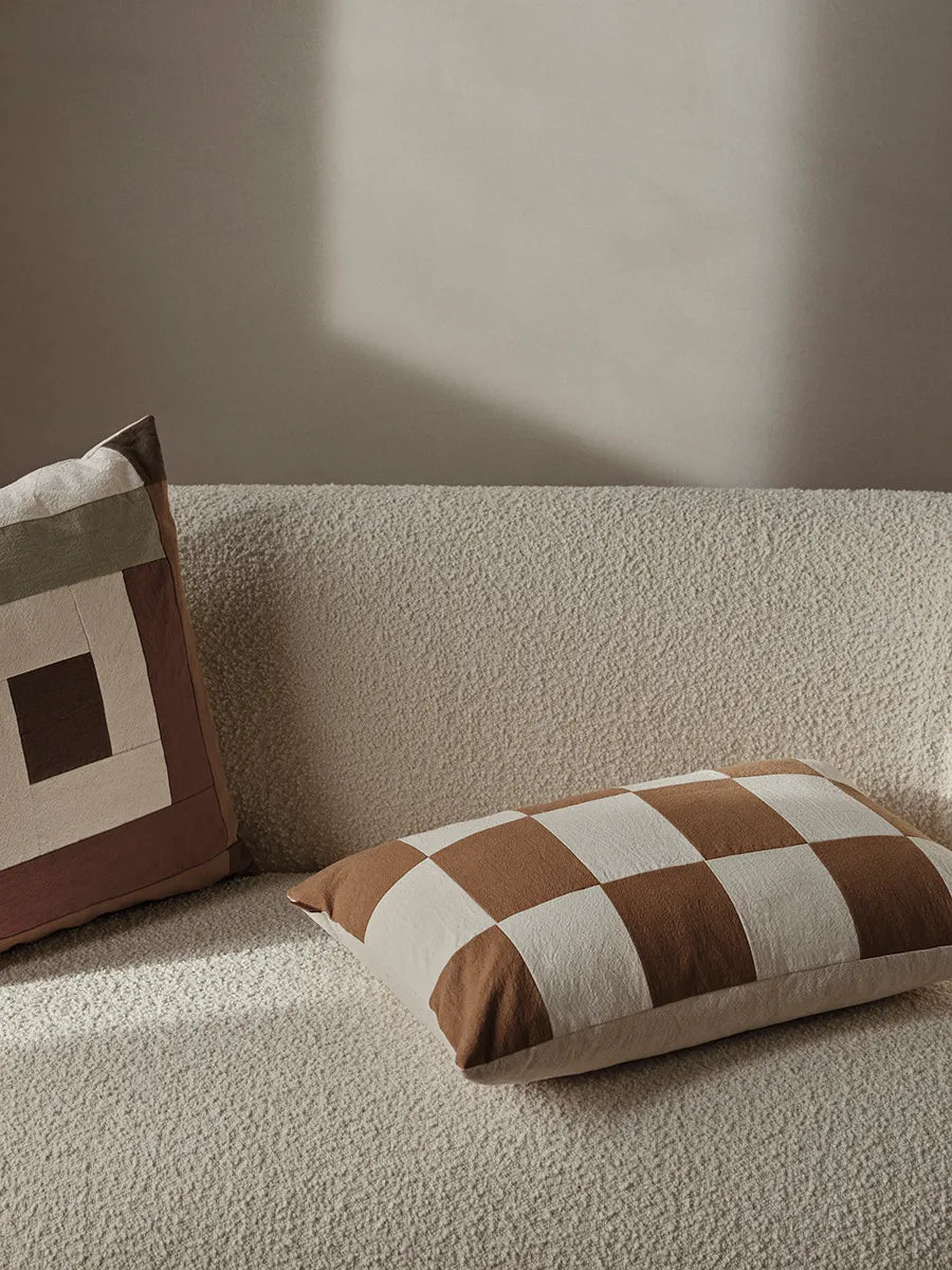 Fold Patchwork-kudde från Ferm Living - 4 - Jacobsen Plus