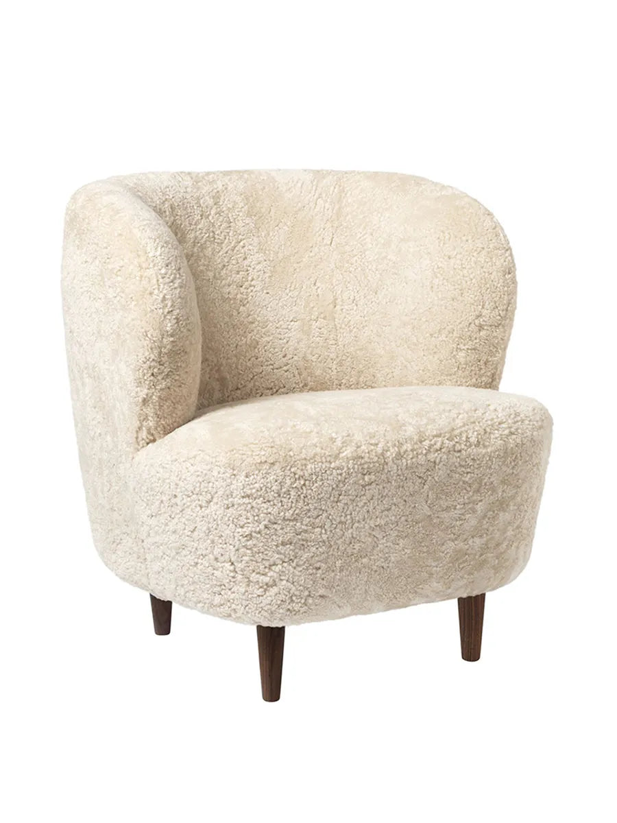 Stay Lounge Chair, liten från GUBI - 1 - Jacobsen Plus