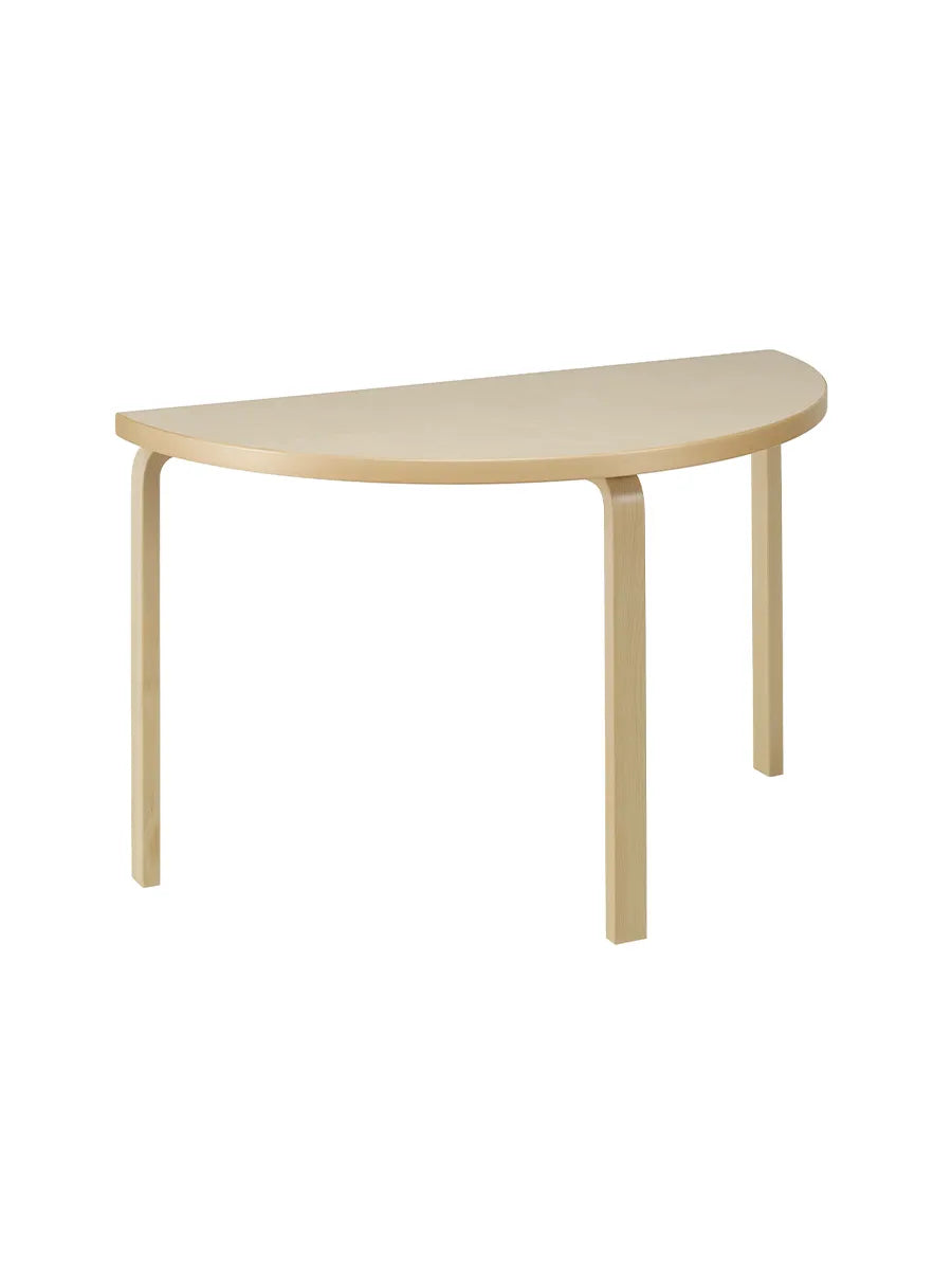 Aalto Table Half-Round 95, Ø120 cm från Artek - Birk - Jacobsen Plus