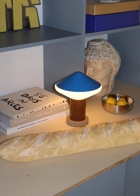 Whipped bärbar bordslampa, skyblå från LEO Objects - 2 - Jacobsen Plus