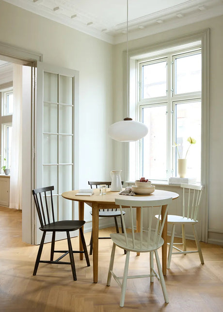 C62 Matbord från FDB Møbler - Oljad eg - Jacobsen Plus