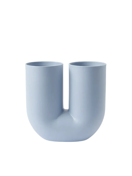 Kink Vas, ljusblå från Muuto - Jacobsen Plus
