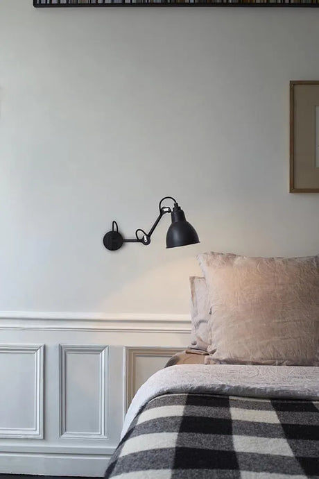 Nr. 204 vägglampa från Lampe Gras - Svart - Jacobsen Plus
