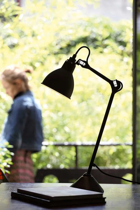 Nr. 205 bordslampa från Lampe Gras - Svart stel / Svart - Jacobsen Plus
