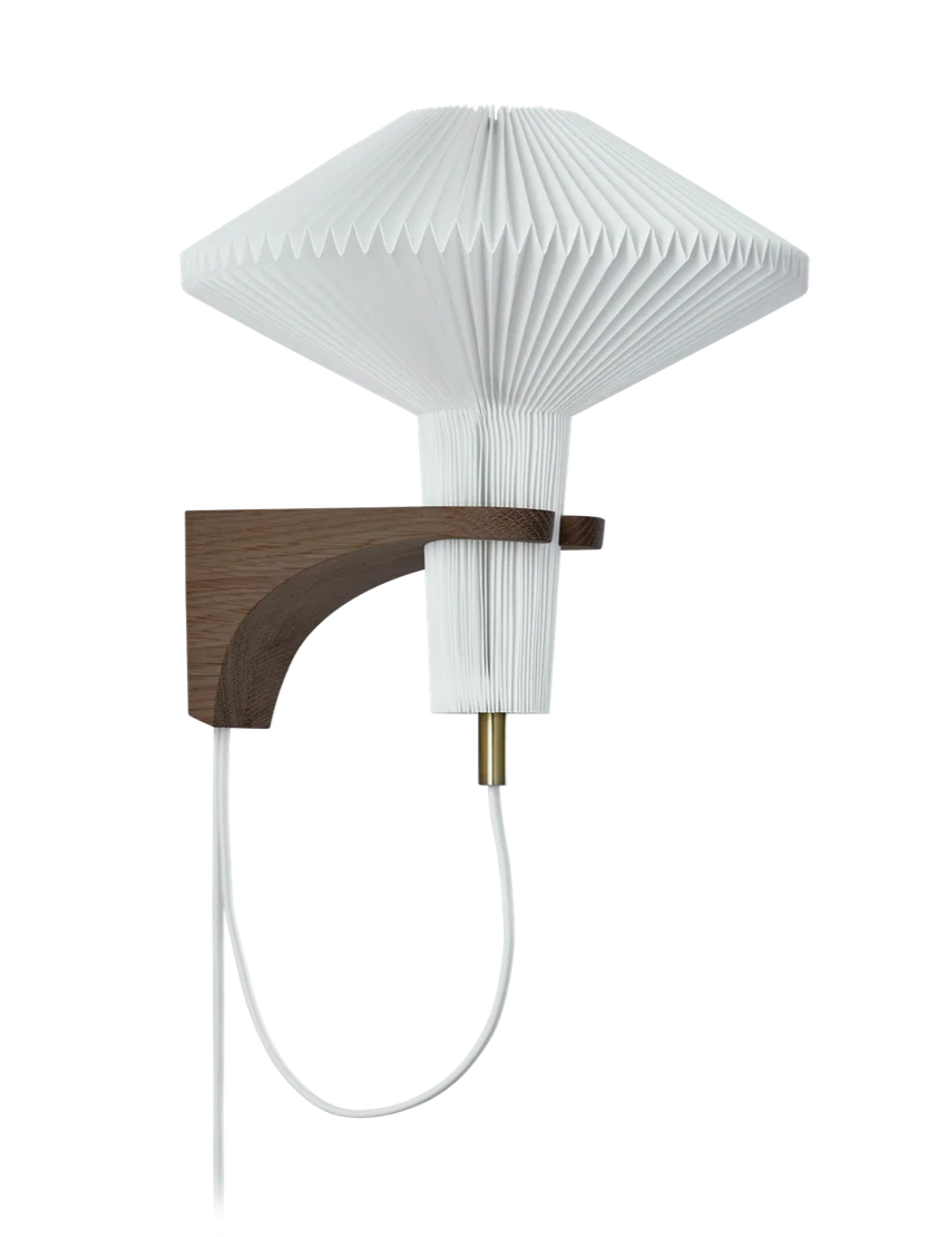 The Mushroom vägglampa från Le Klint - Rökt eg - Jacobsen Plus