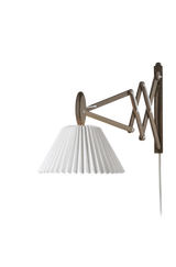 223 Vägglampa från Le Klint - Rökt eg / Plastik - Jacobsen Plus