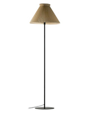 334H Golvlampa, Buttermilk från Le Klint