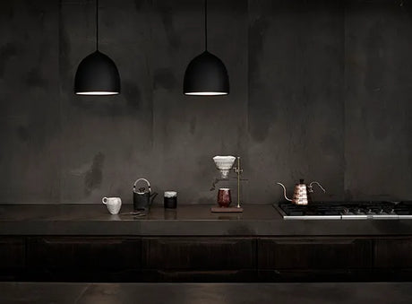 Suspence Pendel från Fritz Hansen - P1 (Ø240mm) / Black - Jacobsen Plus