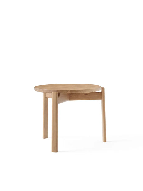 Passage Loungebord, Ø50 cm från Audo Copenhagen - Natural Oak - Jacobsen Plus