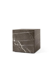 Plinth Cubic Grå Kendzo marmor från Audo Copenhagen