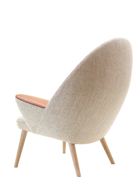 PP521 Den stoppade Påfågeln av Hans J. Wegner - Såpbehandlad / Standardstof / Ek - Jacobsen Plus