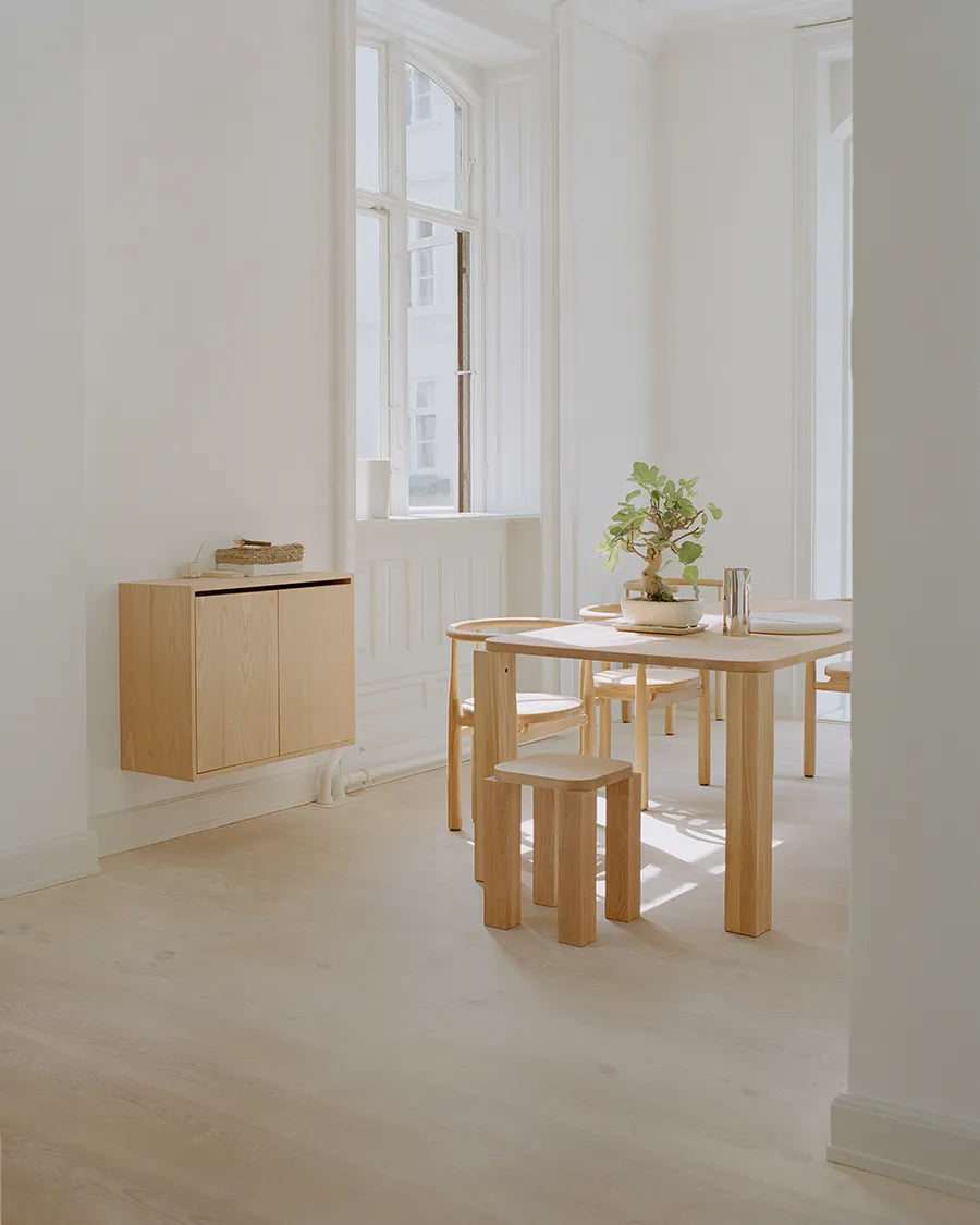Högt skåp med dörrar från New Works - 3 - Jacobsen Plus