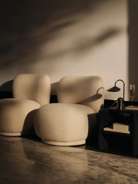 Rico Lounge Chair Piccolo från Ferm Living - Louisiana Sand/Chocholate - Jacobsen Plus