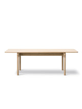 Post Matbord 225 cm från Fredericia Furniture - Såpbehandlad eg - Jacobsen Plus