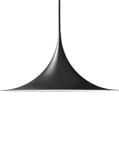 Semi Pendel från GUBI - Mat svart / Ø30 cm - Jacobsen Plus