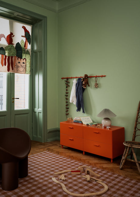 Relief Byrå, låg från String - Vit - Jacobsen Plus