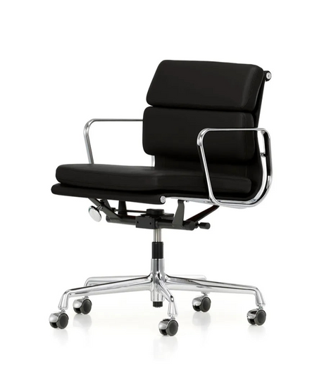 Soft Pad Chair EA 217 Kontorsstol, svart läder/kromram från Vitra - Jacobsen Plus