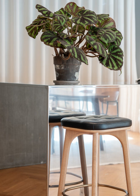 Utility Stool SH610 Ek naturlig Camo Sierra svart från Stellar Works - 2 - Jacobsen Plus
