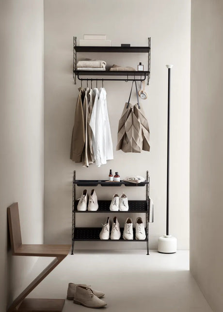Hallway L, entrébokhylla från String Furniture - Black - Jacobsen Plus