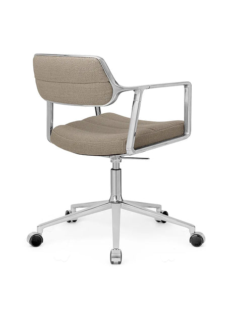 VIPP453 Swivel+ Stol med hjul, mörksandfärgad textil från Vipp - 4 - Jacobsen Plus