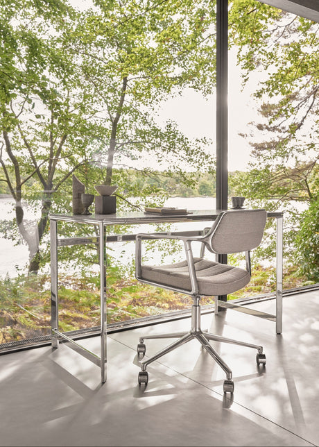 VIPP453 Swivel+ Stol, mörksandfärgad textil från Vipp - 2 - Jacobsen Plus