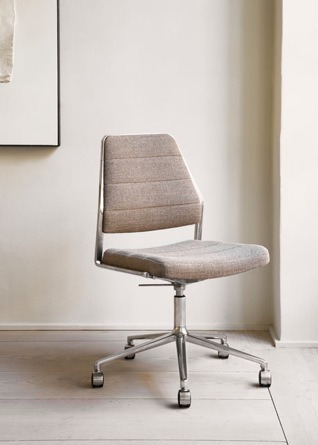 Vipp454+ Swivel Stol med hjul - Tenzo tekstil - Jacobsen Plus